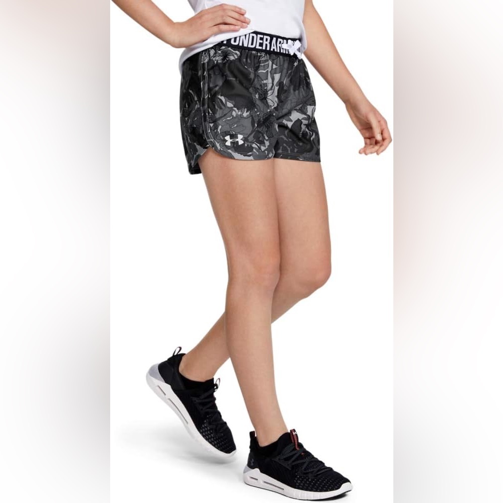 Under Amour Heatgear Running Shorts in Black Tie Dye in Large